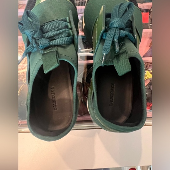 Balenciaga suede sneakers, shades of green, size 37 - Picture 7 of 9